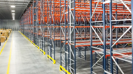 selective pallet racks 434